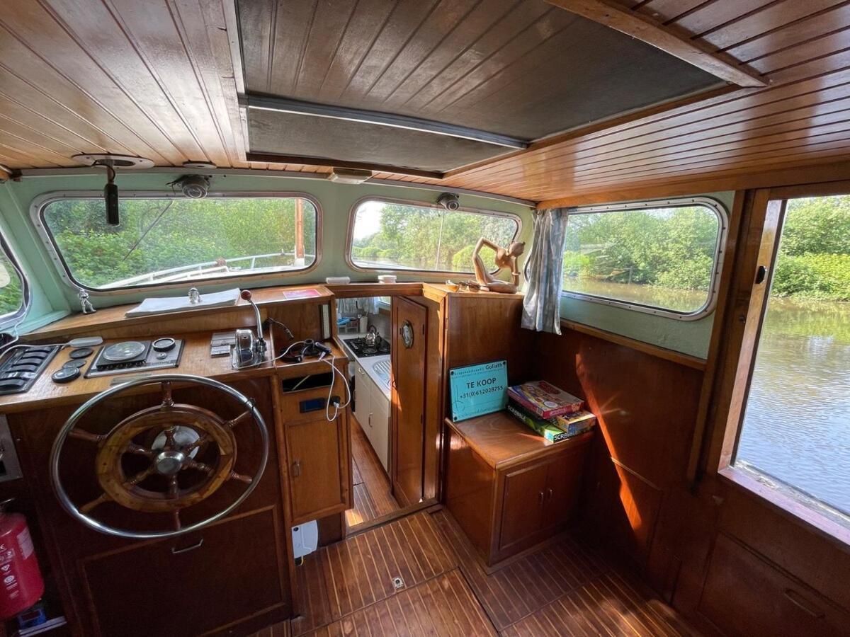 Dutch Cruiser Ship On A Tranquil Secluded River Tonbridge Luaran gambar